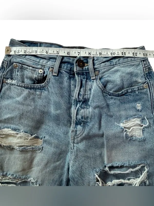 American Eagle 90s Boyfriend Jeans Light Wash Distressed Ripped 00/short - Image 5