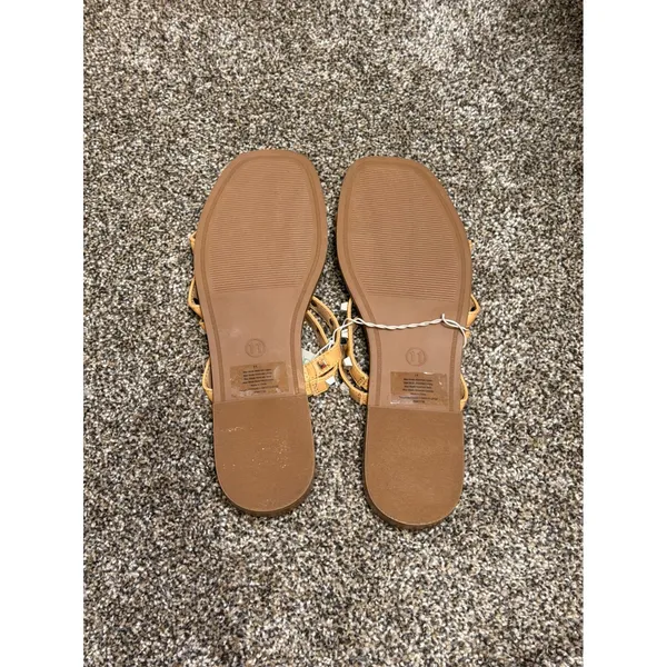 A New Day NWT Hollis Studded Slide Sandals Tan‎ Silver Embellished Women's 11 - Image 4