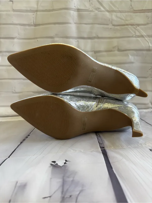 DV by Dolce Vita Gracie Metallic Silver Pointed-Toe Ankle Boots - Image 12
