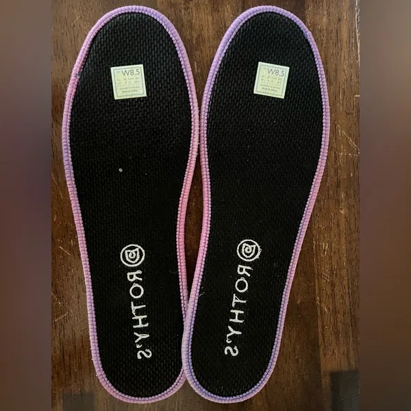 ROTHY’S The Original Slip On Sneaker in size W8.5 - Image 12
