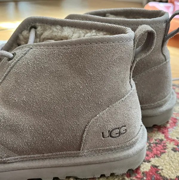 UGG Final Price ✨EUC  Neumel Chukka boots - Image 3