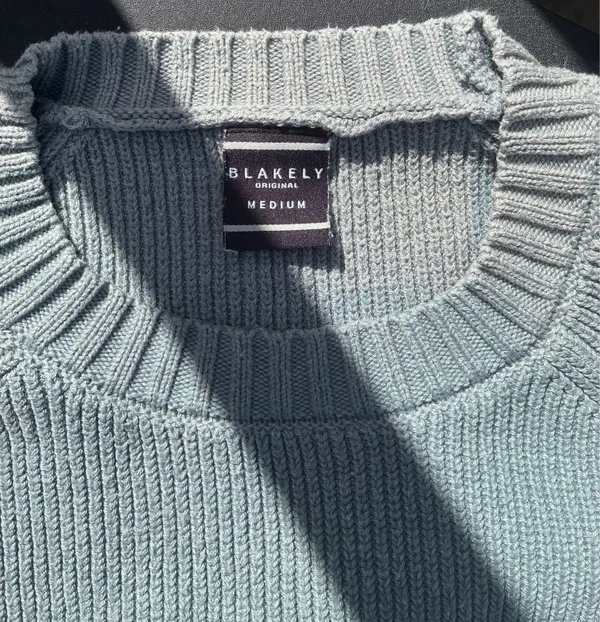 Blakely Men’s sweater - Image 2