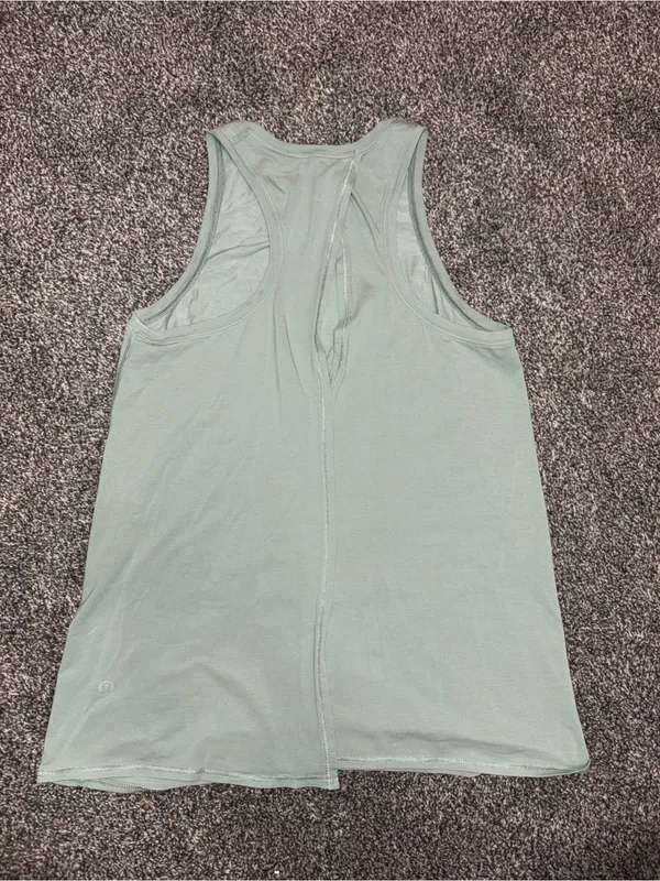 Lululemon Women’s Racerback Green Tank top - Image 3