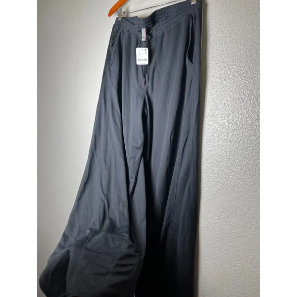 Free People Movement Black One On One Mesh Pants Size Large NWT $98 retail rare - Image 5