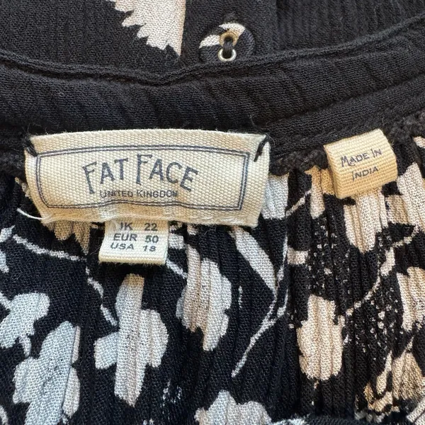 Fat Face Top Women's US 18 UK 22 Black Floral Monroe Poppy Meadow Floral Boho - Image 3