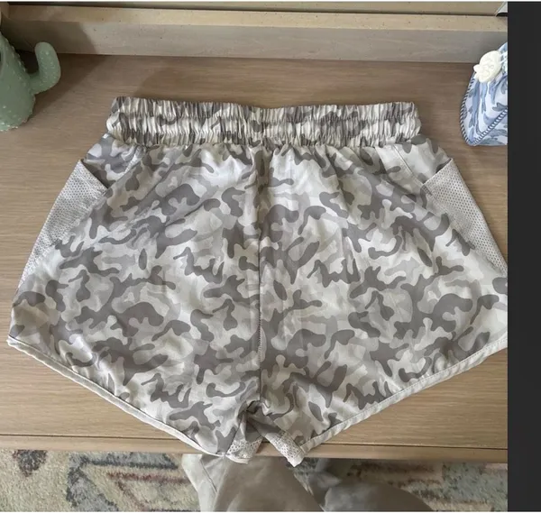Boutique Greg and White Athletic shorts - Image 2