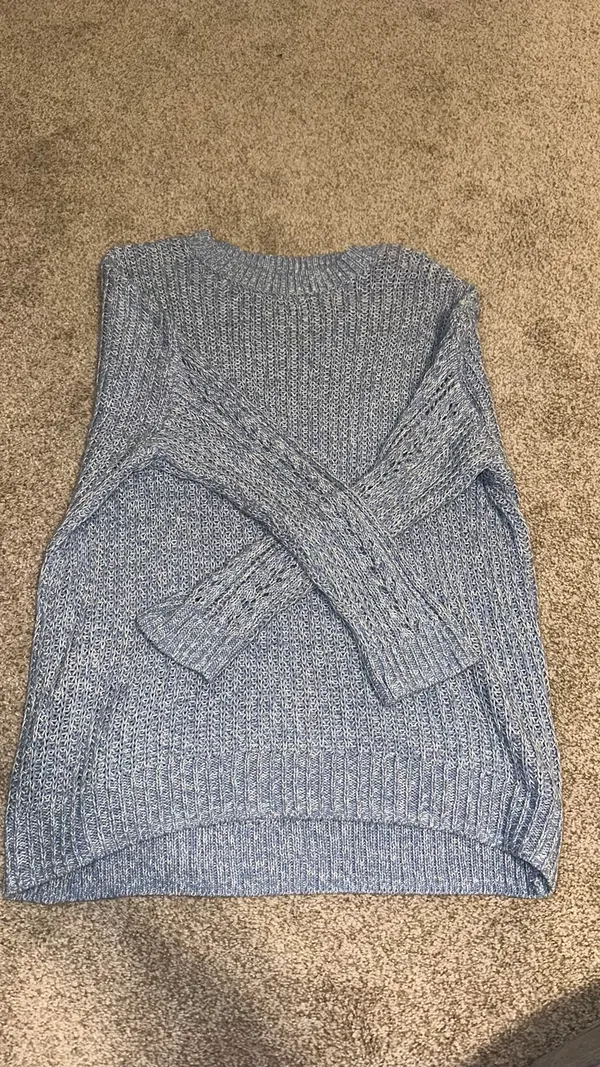American Eagle Sweater - Image 3