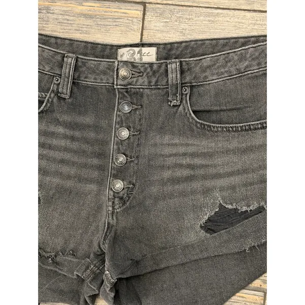 We The Free Free People Distressed Denim Shorts Washed‎ Black Size 31 Button Fly - Image 5