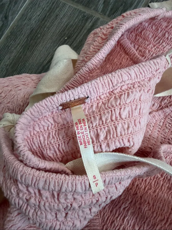 Free People Pink Smocked linen Tie-Shoulder Cropped camisole Top size small EUC - Image 3