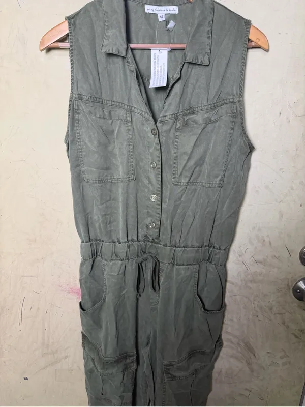 New Young Fabulous & Broke Olive Green Cargo Utility Jumpsuit Tencel Size Medium - Image 8