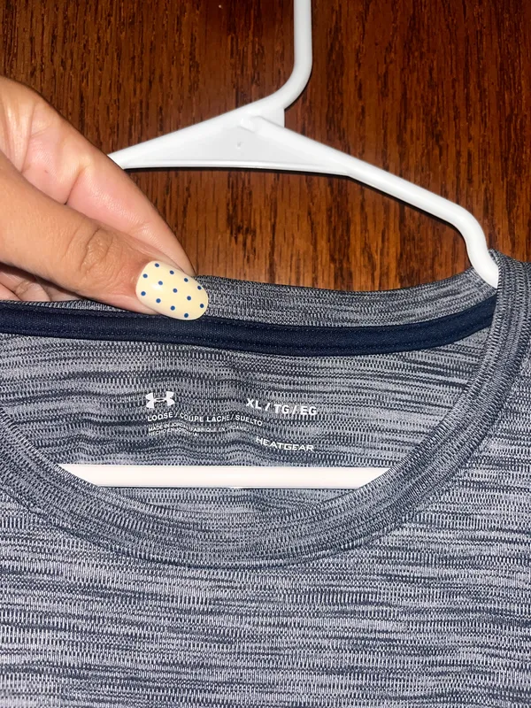 Women’s Under Armour HeatGear shirt - Image 3