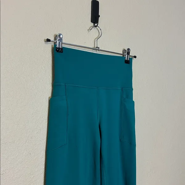 Athleta‎ Salutation Stash Flare Pant Emerald Green Size XS - Image 4
