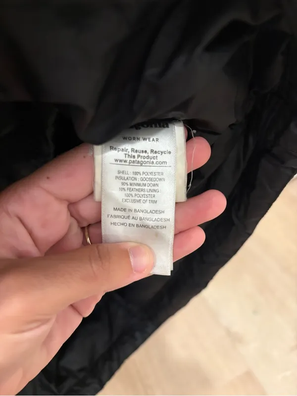 Patagonia Women's Black Down Jacket Size Small - Image 6