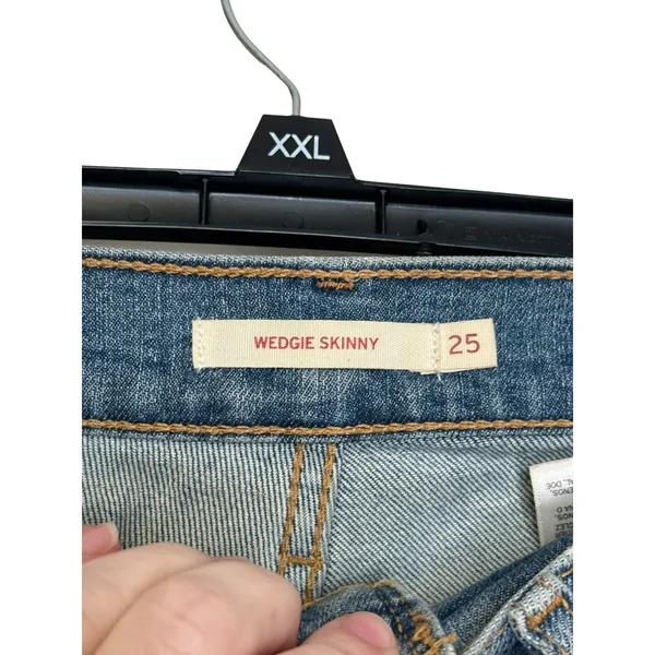 Levi's Women Jeans Wedgie‎ Skinny Button Fly Raw Hem Distressed Denim Blue Small - Image 8