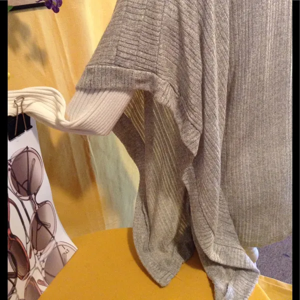 ⬇️ GREY BATWING SWEATER Gray Size M - Image 7