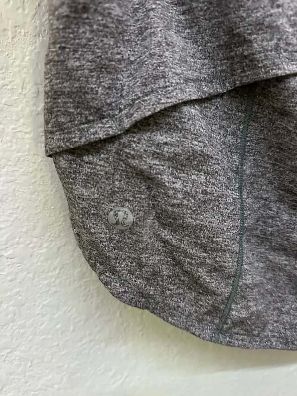 Lululemon Speed Shorts 2.5" - Image 3