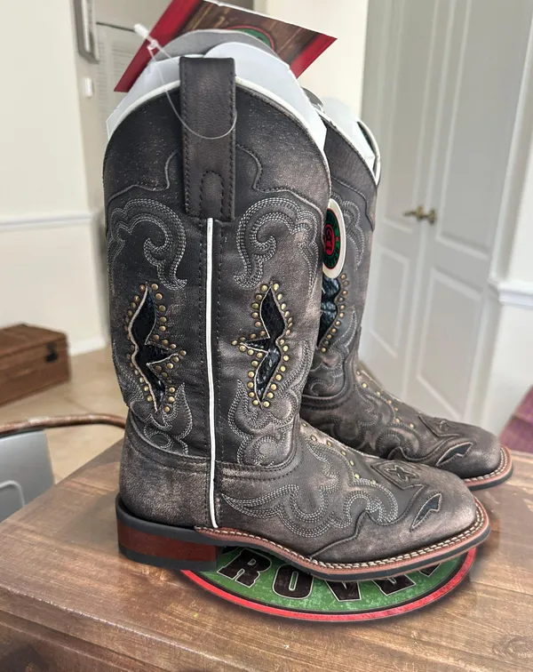 Laredo Cowboy Boots - Image 2