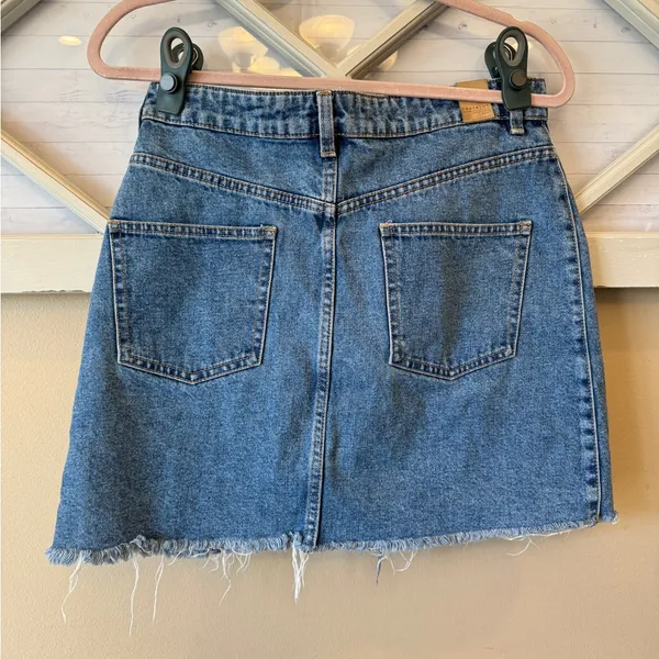 ZARA TRF Button-Front Raw‎ Edge Denim Skirt large size 30 - Image 4