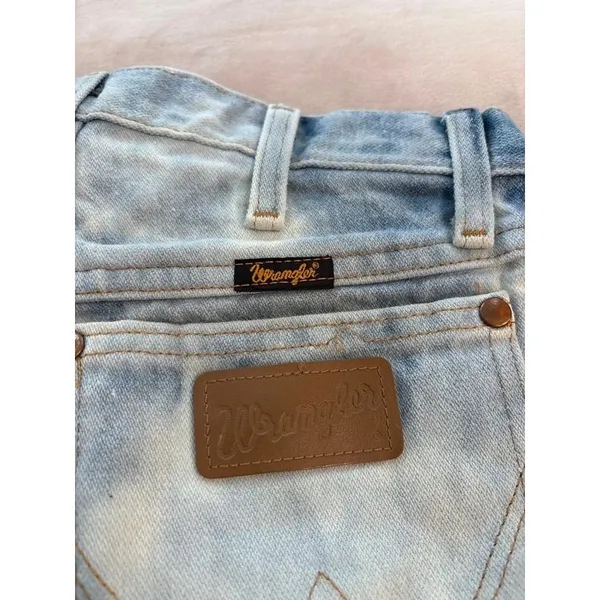 Bleached wrangler denim cutoffs - Image 5