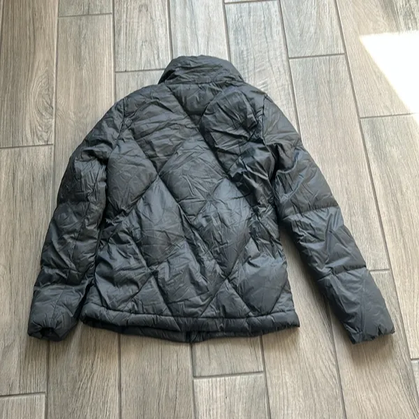 Champion gray puffer jacket - Image 5