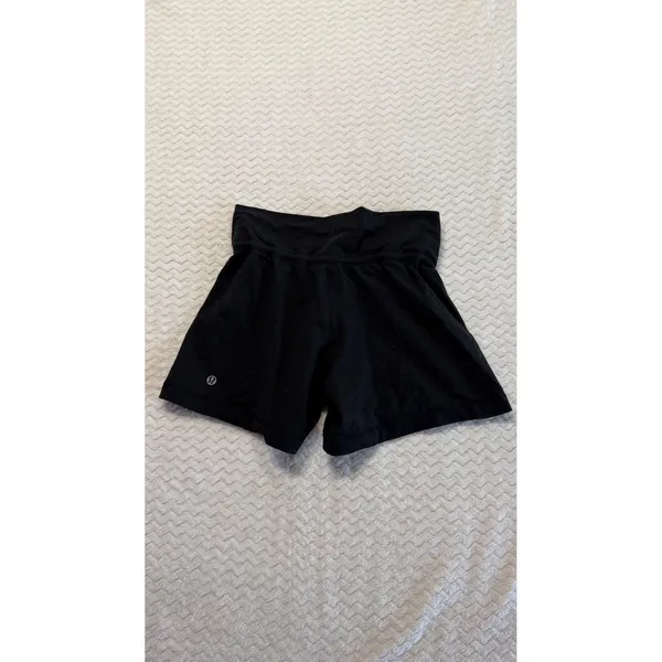 Lululemon Black Fold Over Waist Drawstring Athletic Shorts Size 4 - Image 4