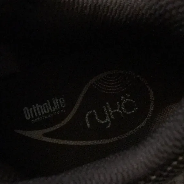 Ryka sneaker for woman size 7,5 - Image 3