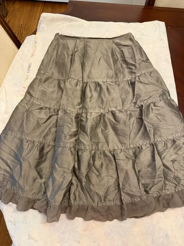 Carole Little Vintage 100% silk embroidered skirt - Image 3