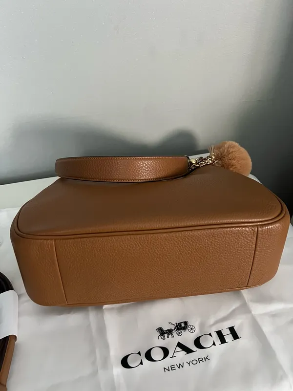 Coach Teri Hobo Bag - Image 8