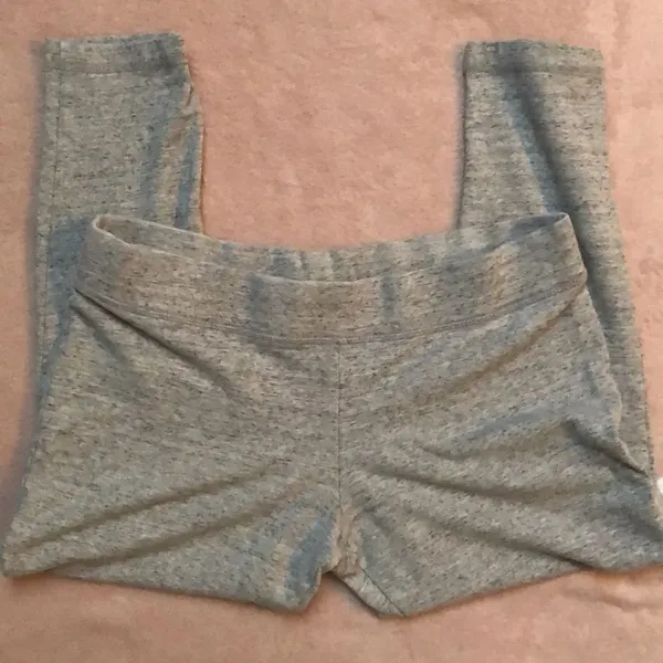 🌻3/20 Merona Capri Sweatpants. Size Large. - Image 3