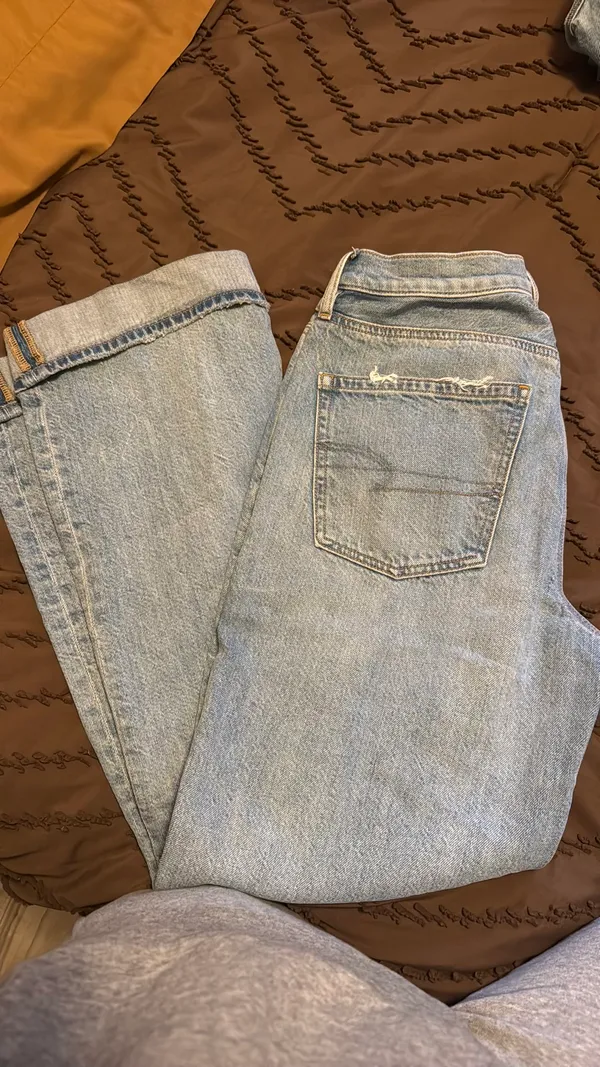 American Eagle Jeans - Image 2