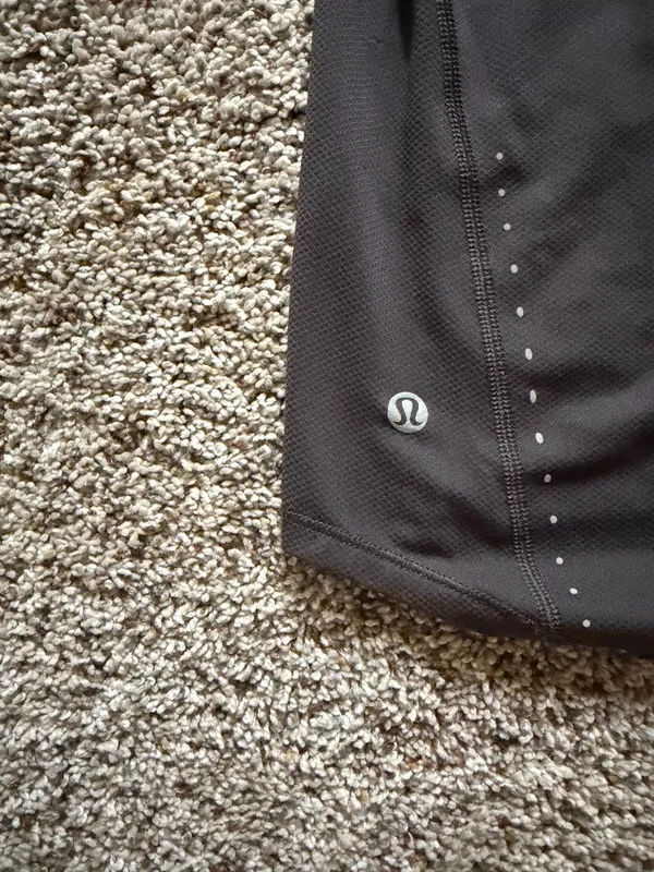 Size 4 Lululemon Athletic Shirt - Image 3