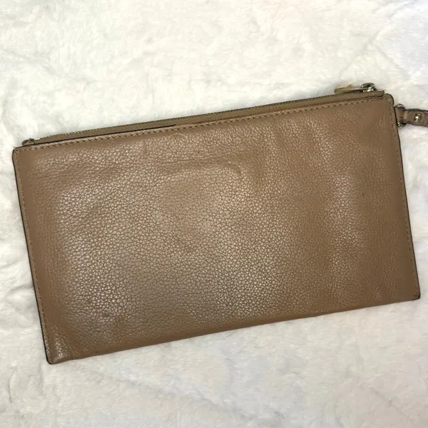 MICHAEL KORS Warm Taupe Large Wristlet with Card Slots - Image 2