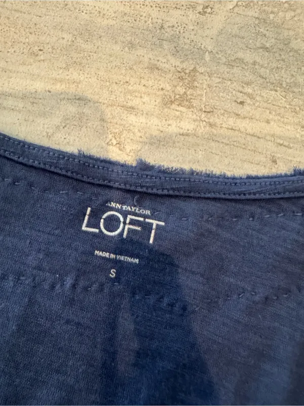LOFT Navy Blue Ruffle V-Neck Sleeve Top Size Small - Image 3