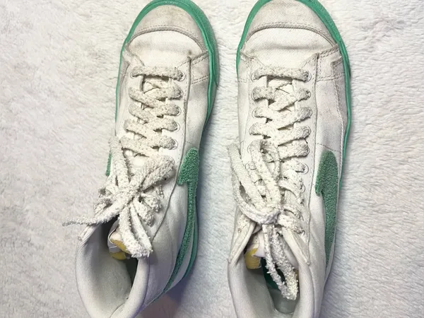 Nike Blazer Mid '77 Green Fade Chenille Swoosh Gum Sole High-Top Sneakers Size 9 - Image 5