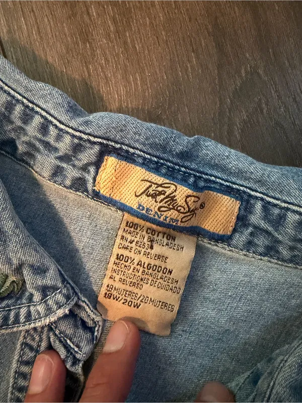 Light Blue Embroidered Denim Button - Image 3