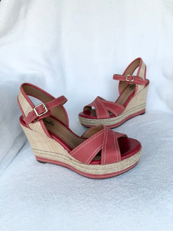 Clarks Coral /Beige Leather Wedge Espadrille Sandals Ankle Strap Buckle 6.5 - Image 2