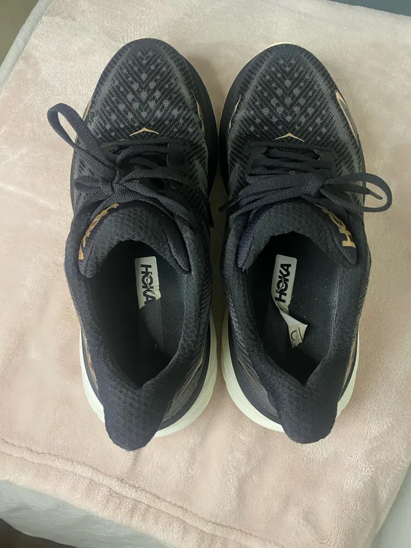 Hoka One One Womens Clifton 9 Black Running Shoes Sneakers Size 9 - Image 5