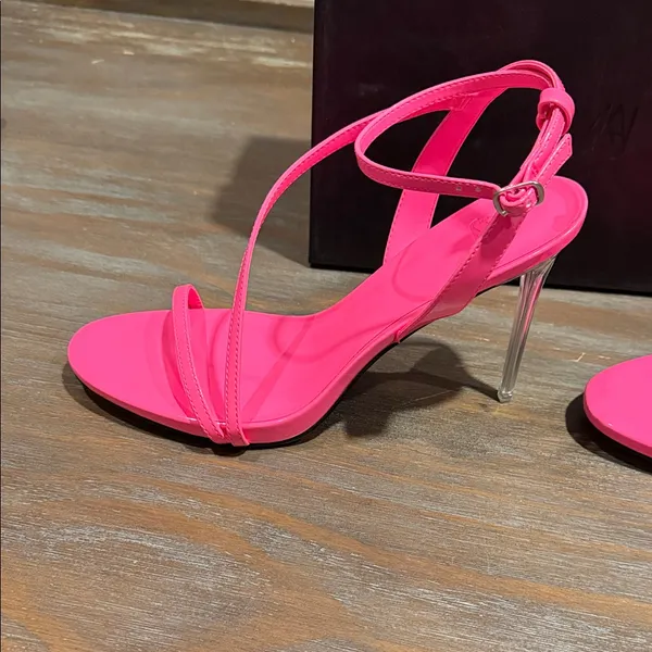 New AAJ By‎ Aminah Women's Zayn Lucite Heel Asymmetrical Strap Dress Sandals 9 - Image 5