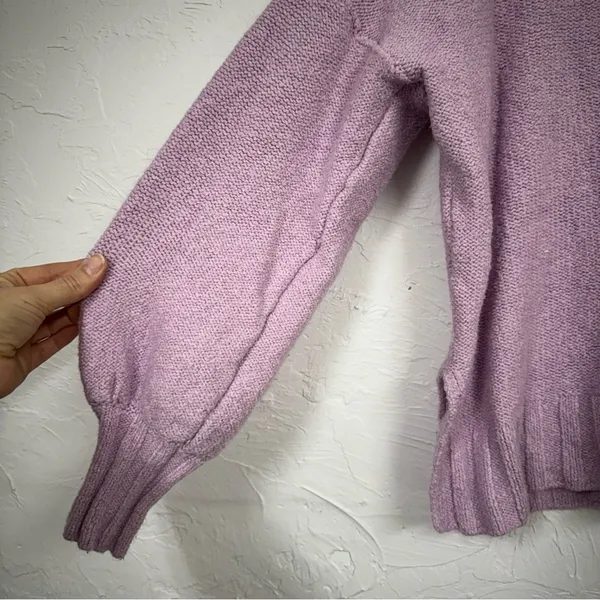 Pilcro Purple Balloon Sleeve Fluffy Sweater V Neck Womens M Oversized Boho Fall - Image 4