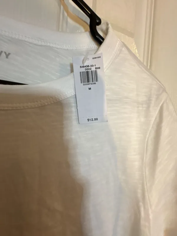 Old Navy Everywear White T-Shirt Size M - Image 3