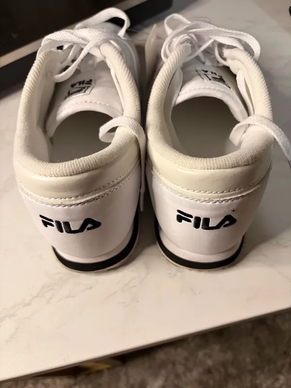 Fila Women's White Fashion Sneakers - Image 3