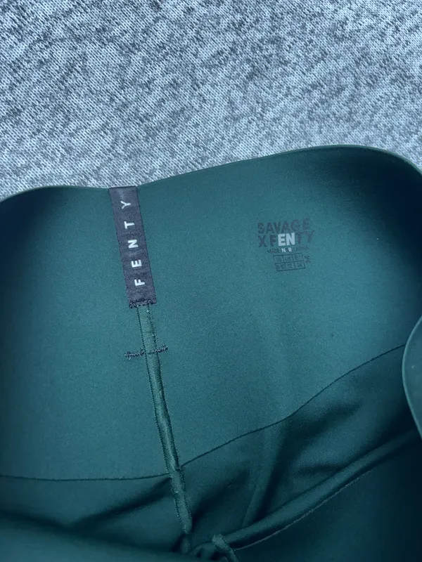 Savage X Fenty Green High-Waisted Athletic Leggings - Image 5