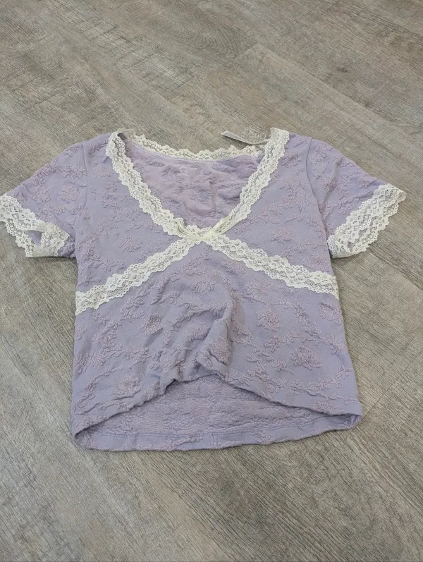 NWT Urban Outfitters Out Form Under Lilac Lace Trim Crop Top Size M/L - Image 2