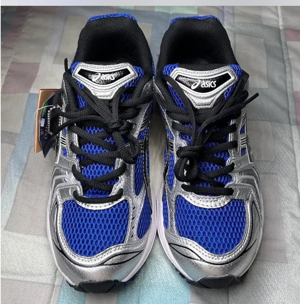 ASICS - Image 2
