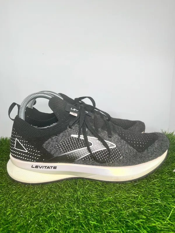 Brooks Levitate Women’s Size 8 Running Shoes Black Gray Athletic Sneakers - Image 3