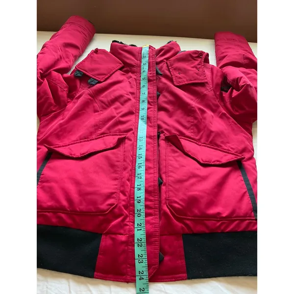 Hollister Ultimate Down Jacket Women's Medium Red/Black - Image 11