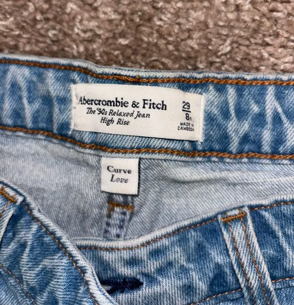 Abercrombie Curve Love Jeans - Image 3