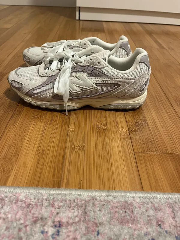 New Balance Sneakers 204L - Image 2