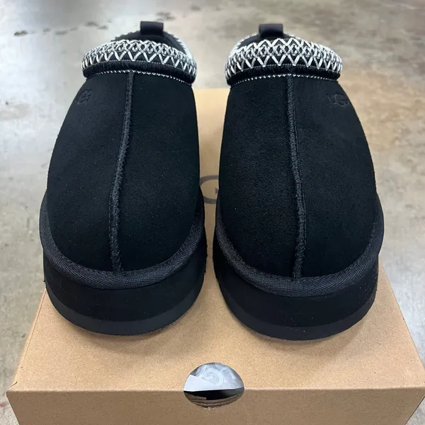 Ugg Women's Black Slippers - Image 3