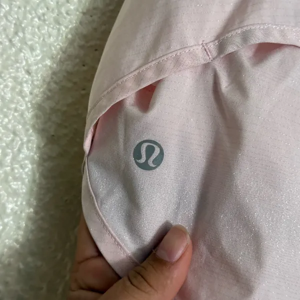 Lululemon Run Speed Shorts Blush Quartz Size 8 Pink sparkly color rare color 🦄 - Image 11